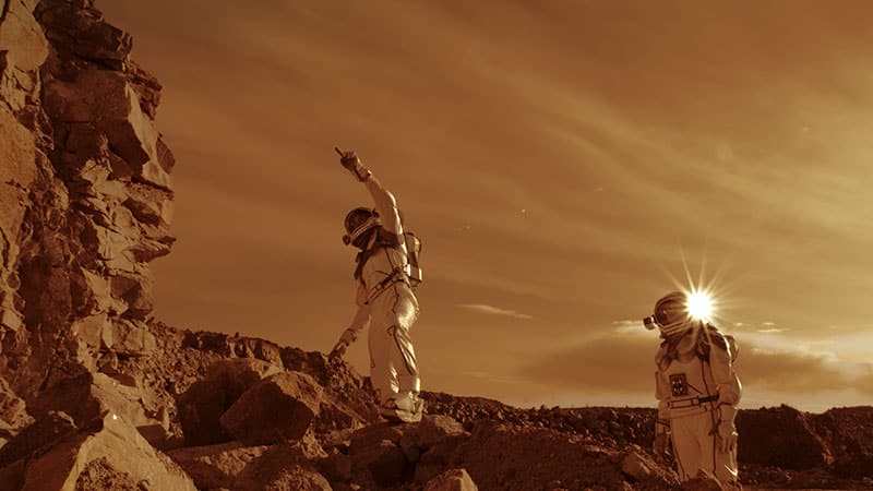 Zwei Astronauten auf dem Mars